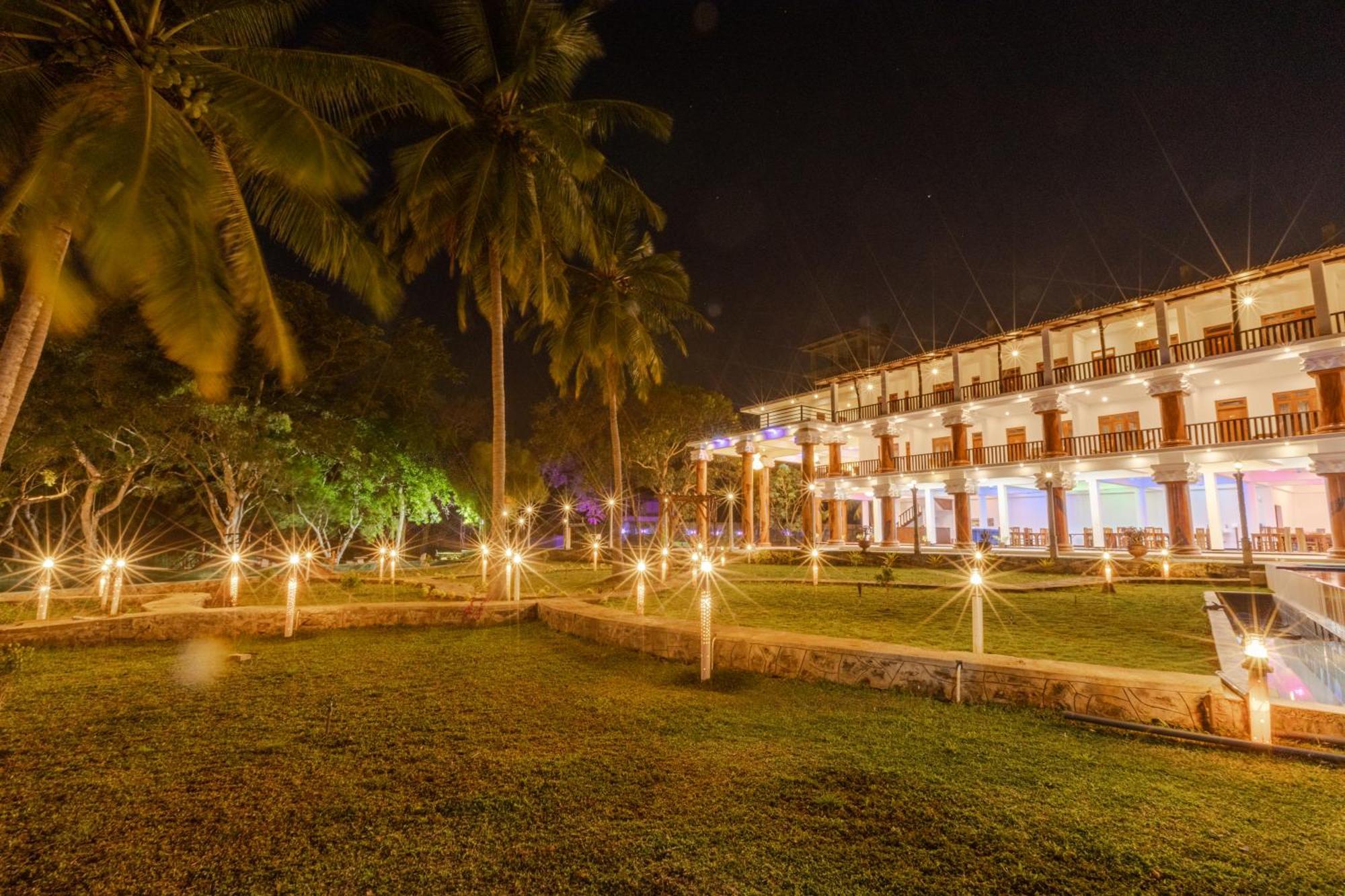 Elysia Sigiriya Hotel Dambulla Buitenkant foto