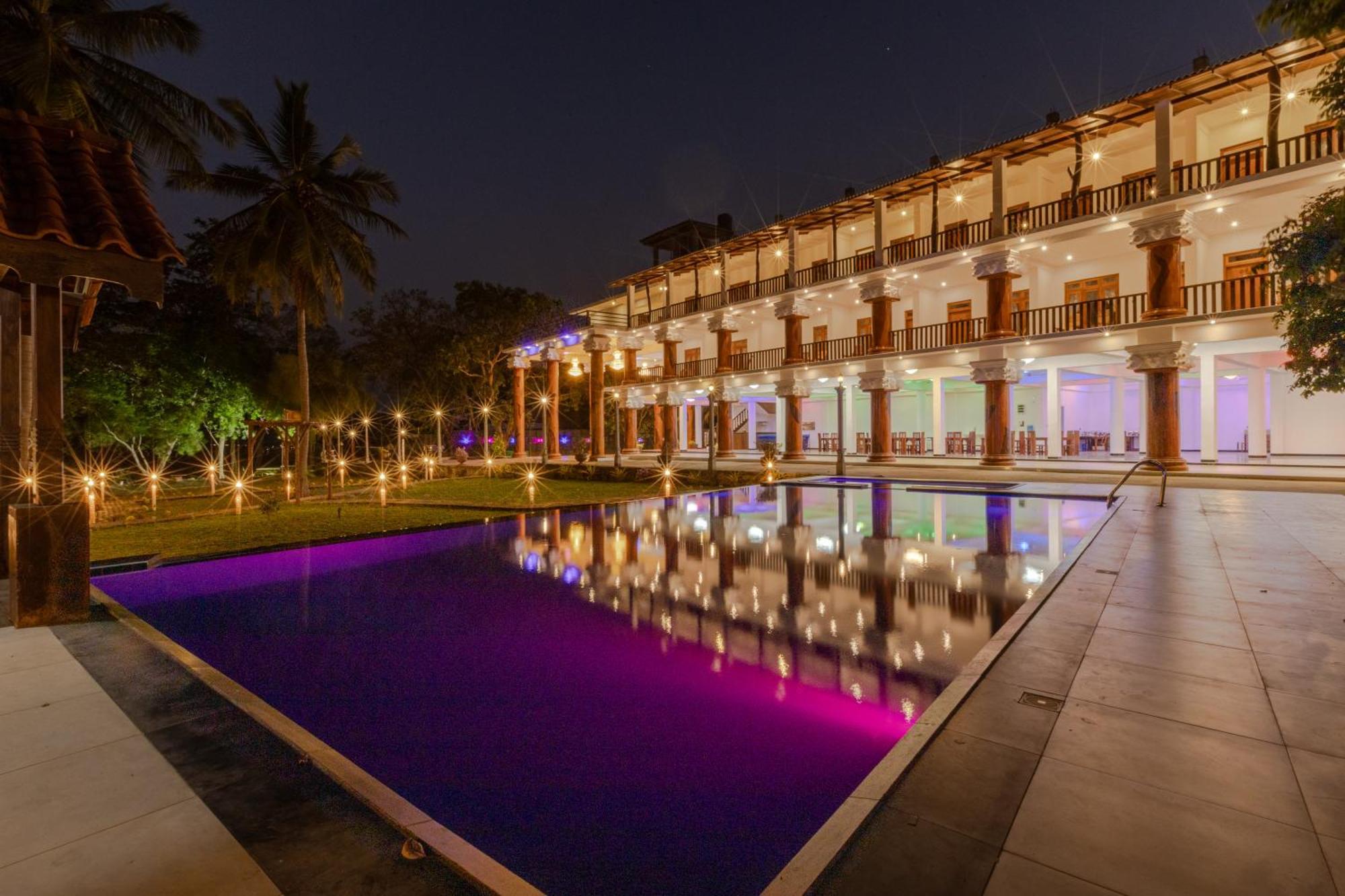 Elysia Sigiriya Hotel Dambulla Buitenkant foto